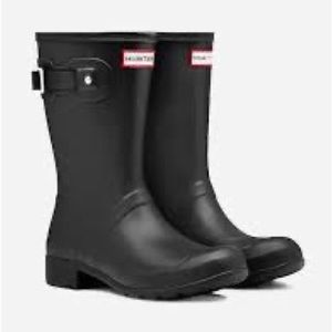 Hunter black original tour short boots size 9